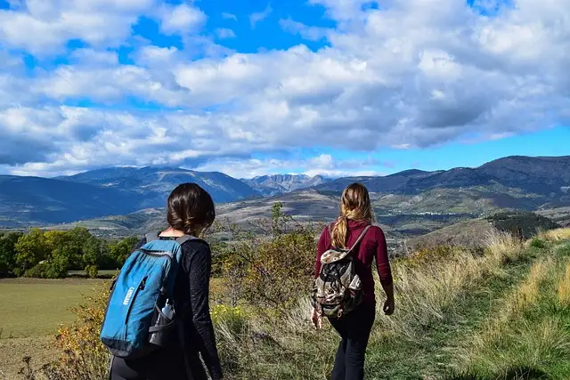 is hiking better than going to the gym?